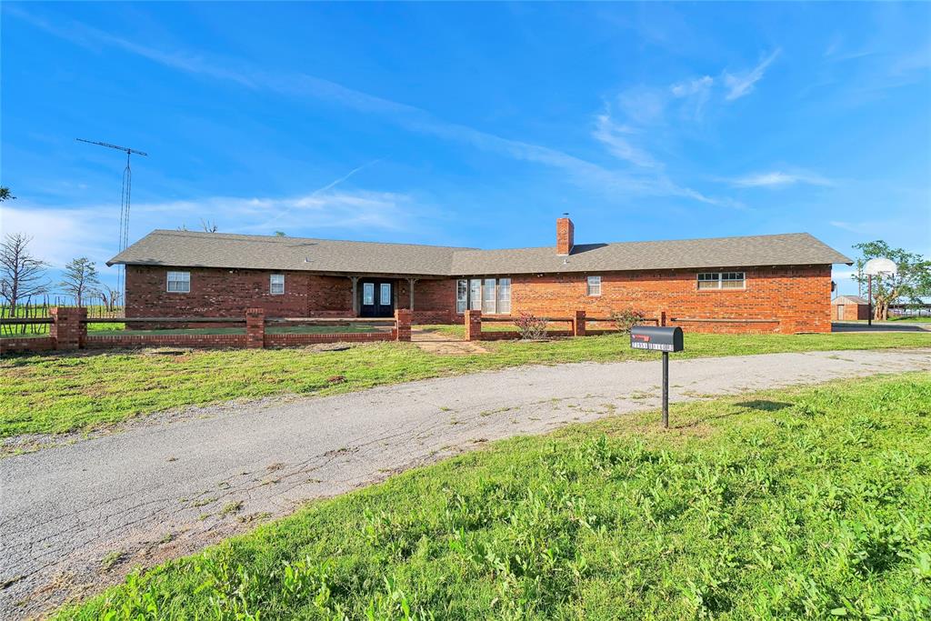 23951 E 1160 Property Photo