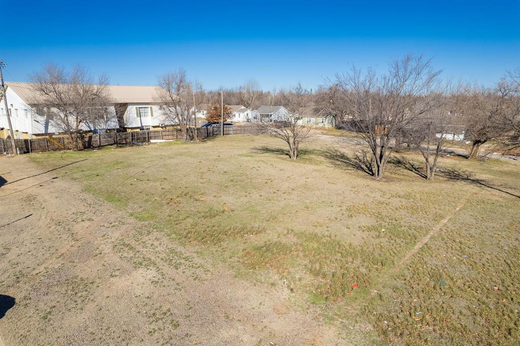 8315 N Western Avenue Property Photo 1