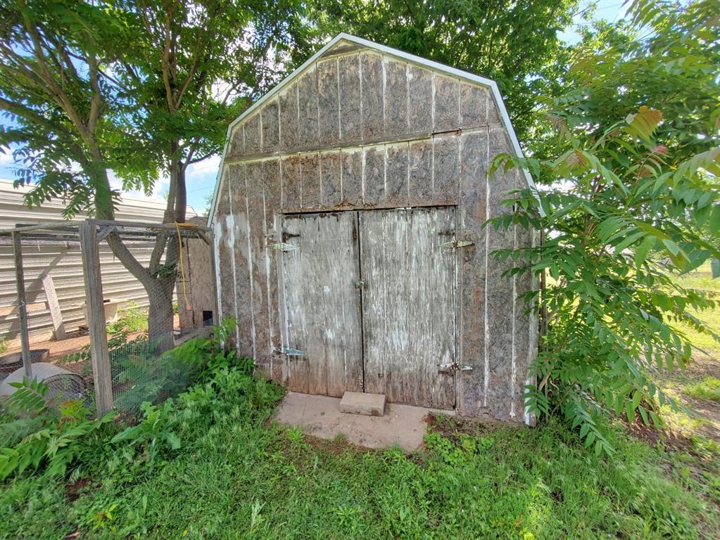 649 A Street Property Photo 4