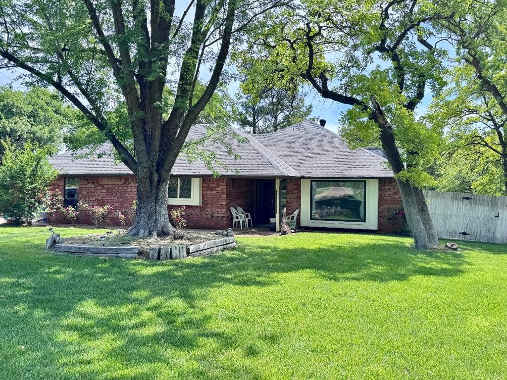 1404 Oak Drive Property Photo