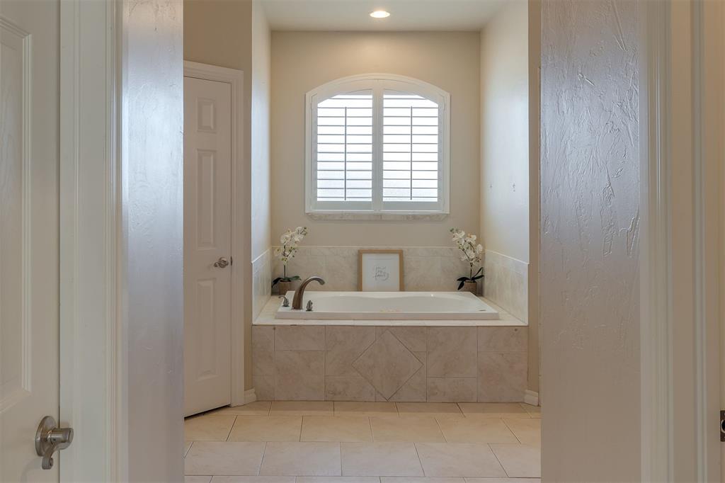 239 Brandon Circle Property Photo 19