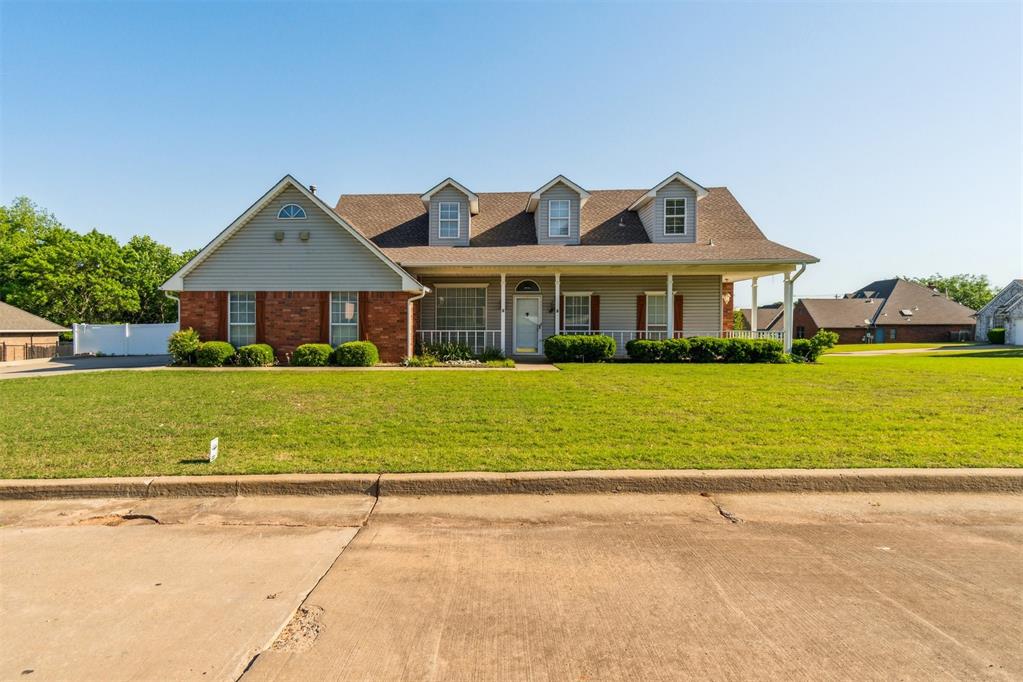 2 Lancet Circle Property Photo