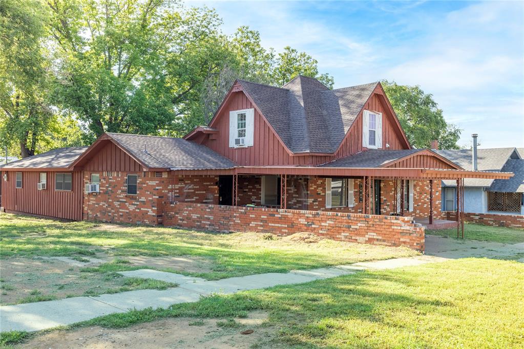 310 N 4th Street Property Photo