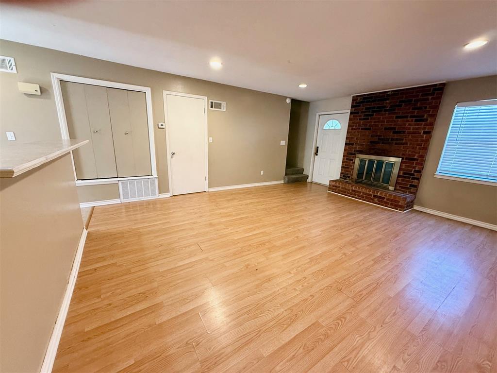 2329 Heatherfield Lane Property Photo 6