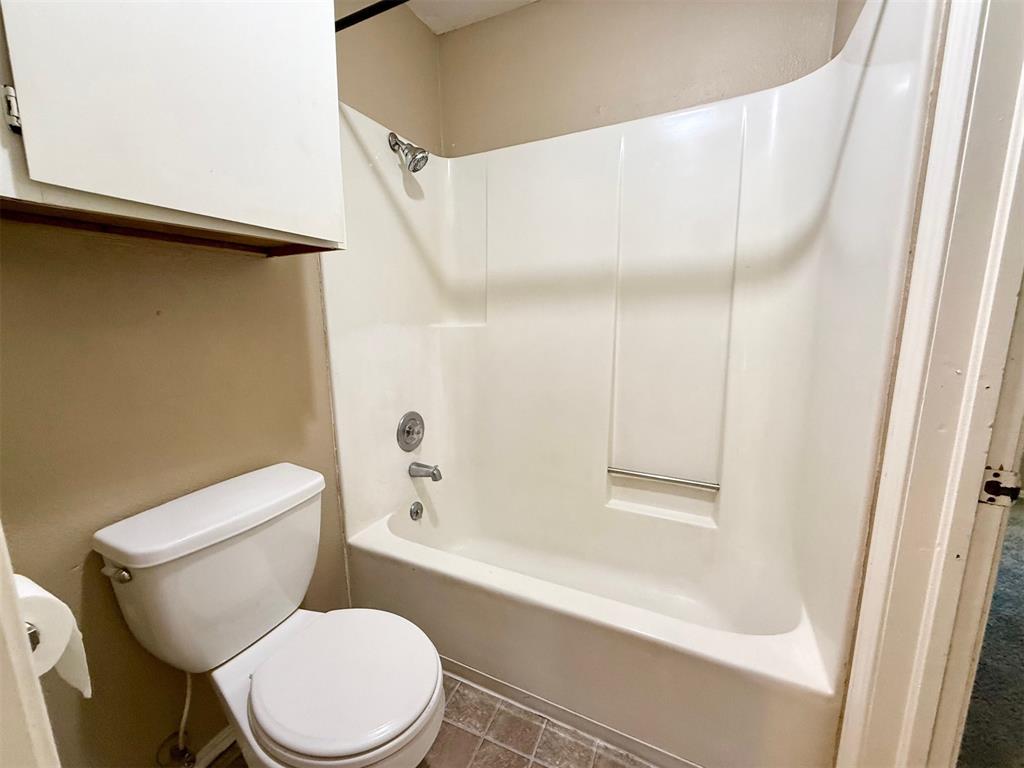 2329 Heatherfield Lane Property Photo 12