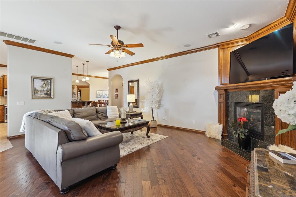 2825 Busheywood Drive Property Photo 8