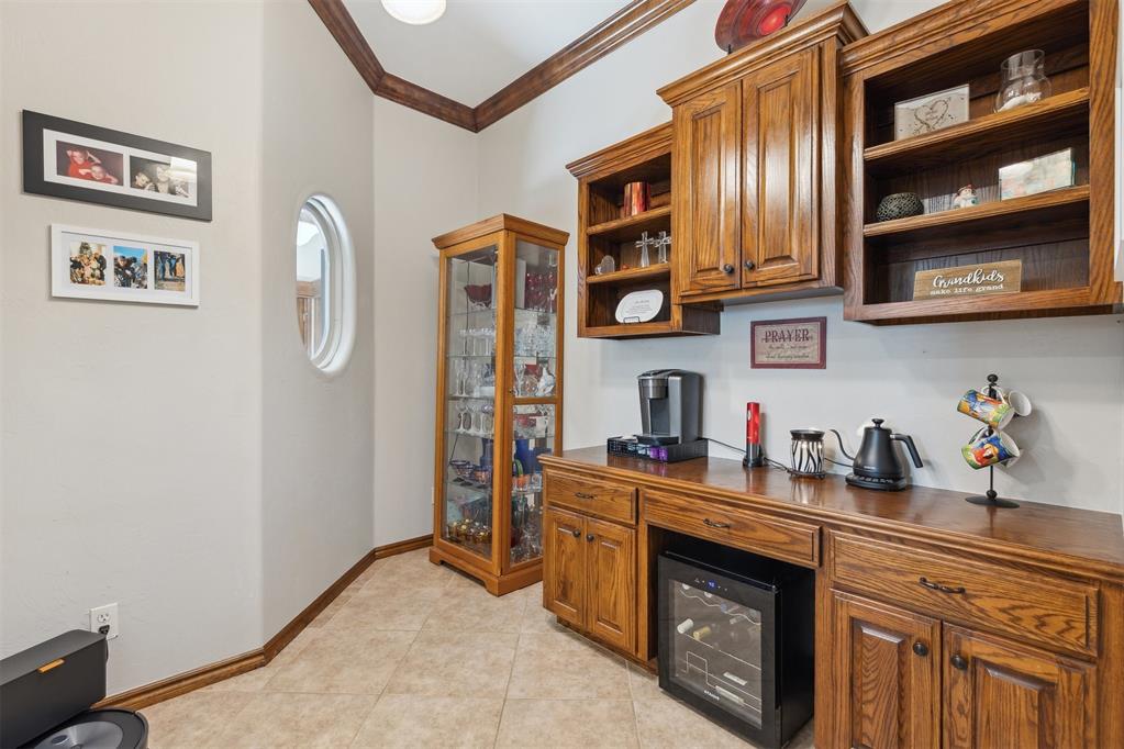 2825 Busheywood Drive Property Photo 9