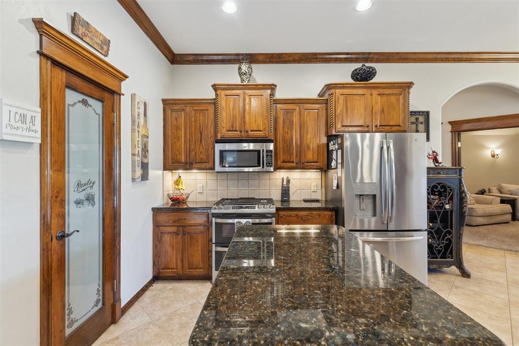 2825 Busheywood Drive Property Photo 11