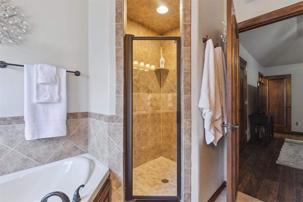 2825 Busheywood Drive Property Photo 23