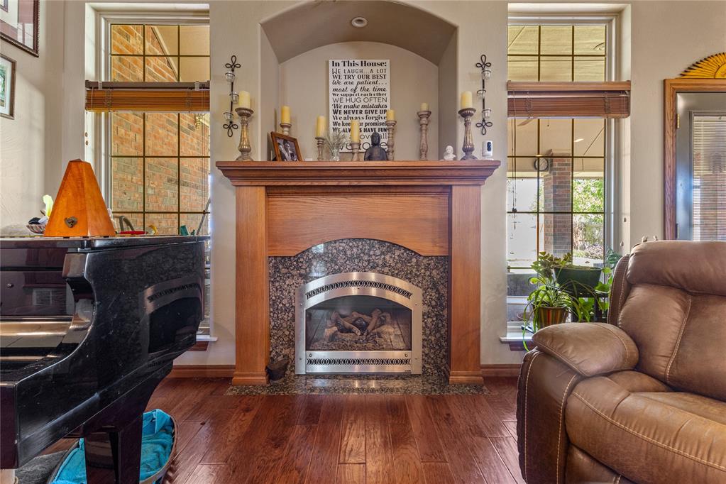 2025 E Lawter Road Property Photo 5