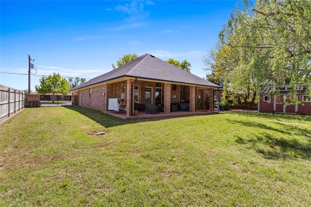 2025 E Lawter Road Property Photo 25