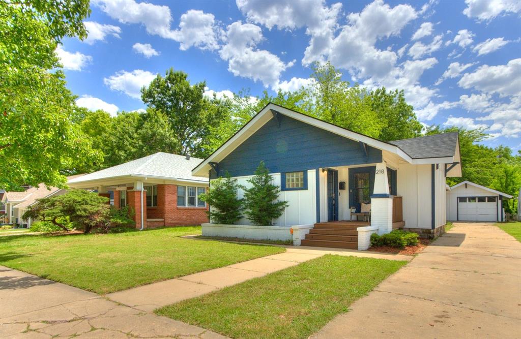 218 E Duffy Street Property Photo 1