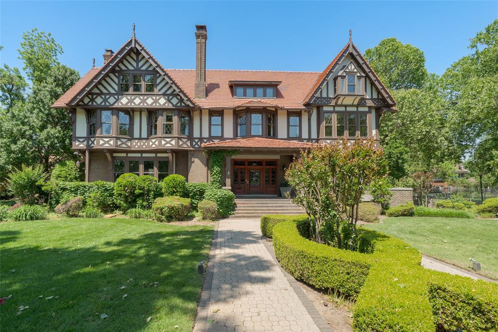 1415 N Hudson Avenue Property Photo