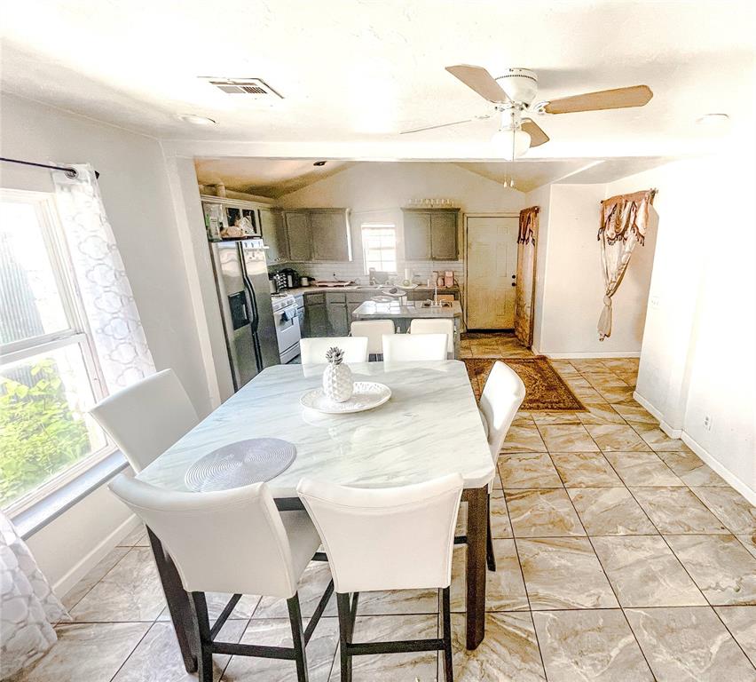 209 Sw 40 Street Property Photo 8