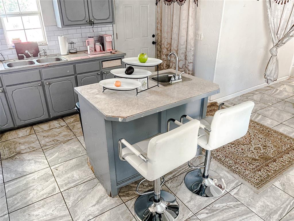209 Sw 40 Street Property Photo 10