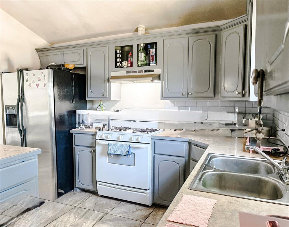 209 Sw 40 Street Property Photo 12