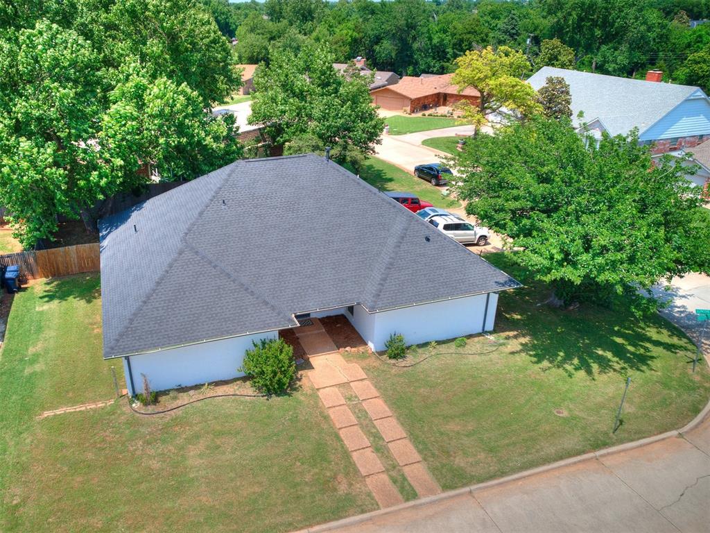 6001 Broadmoor Avenue Property Photo 4