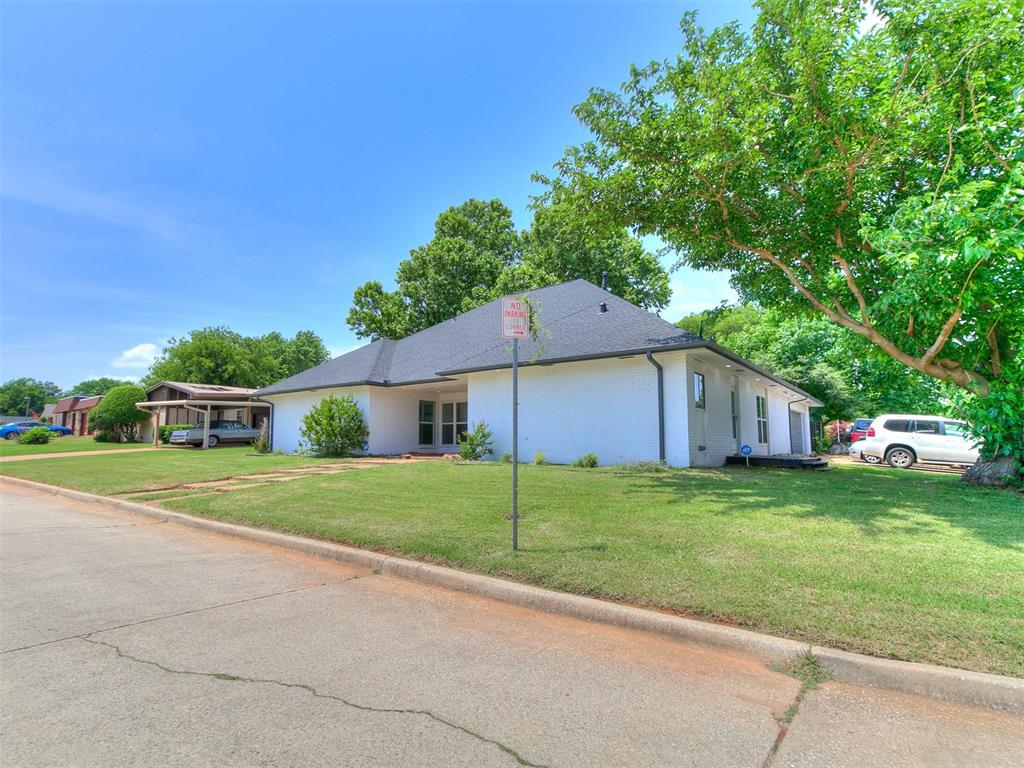 6001 Broadmoor Avenue Property Photo 6