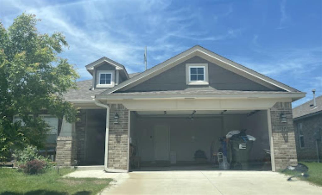 1037 Piper Street Property Photo 1