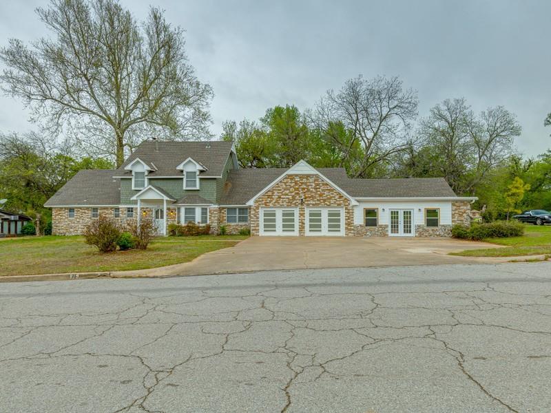 819 W Adams Street Property Photo