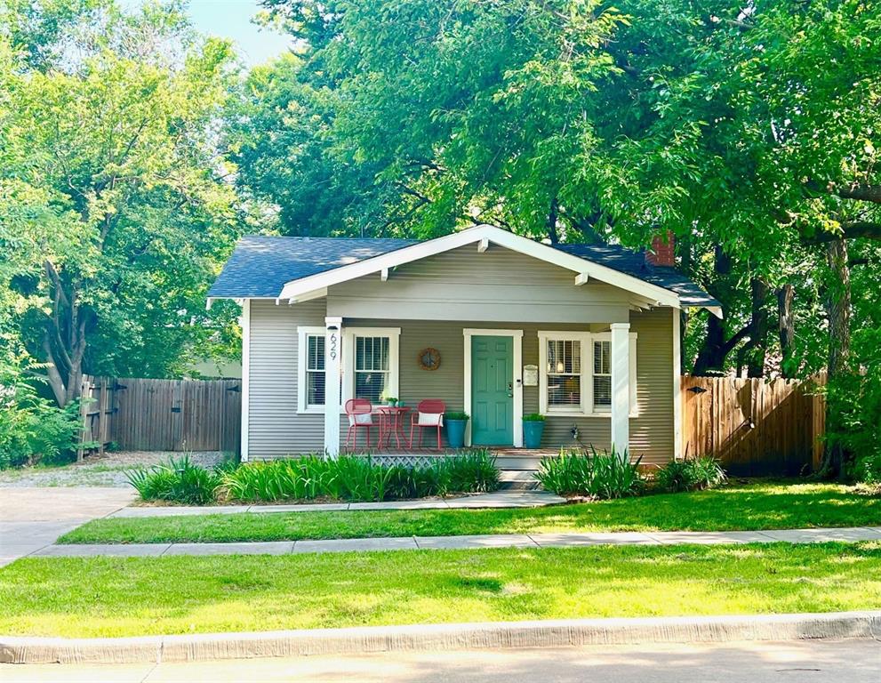 629 W Comanche Street Property Photo 2