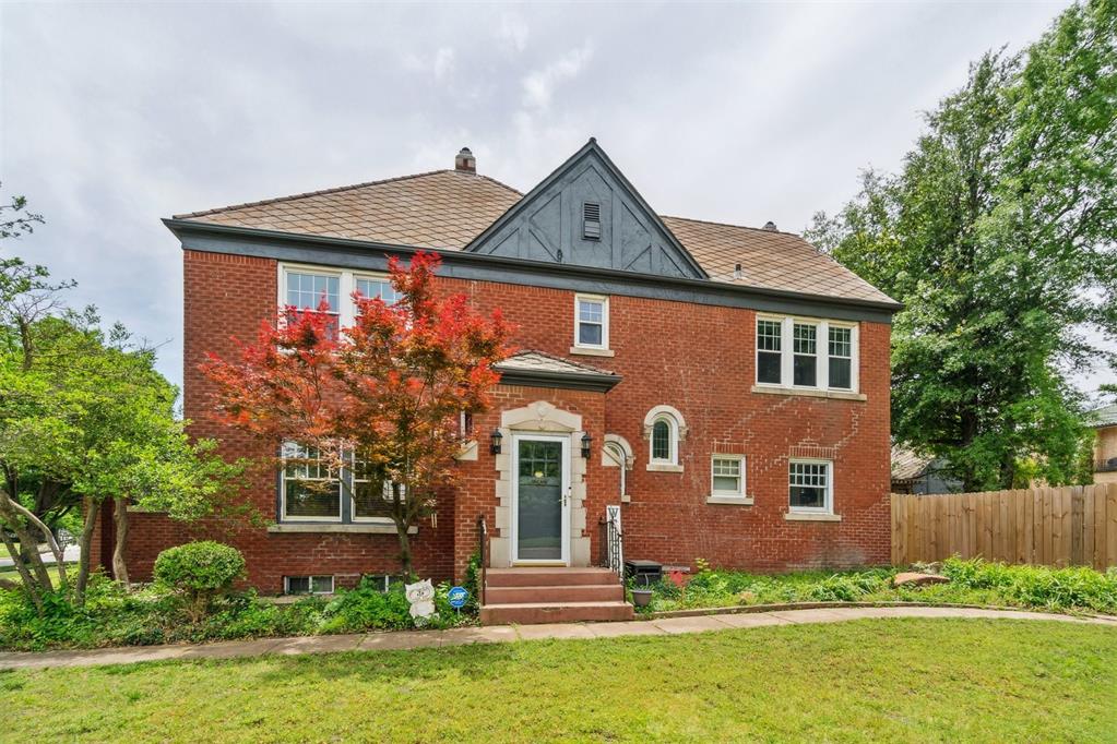 702 S Williams Street Property Photo