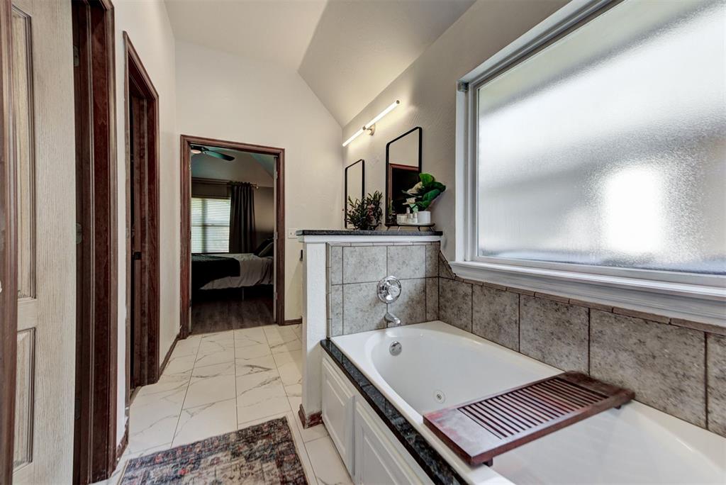 17009 Picasso Drive Property Photo 22