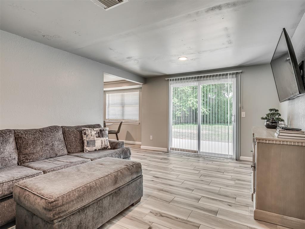 813 Branchwood Court Property Photo 10