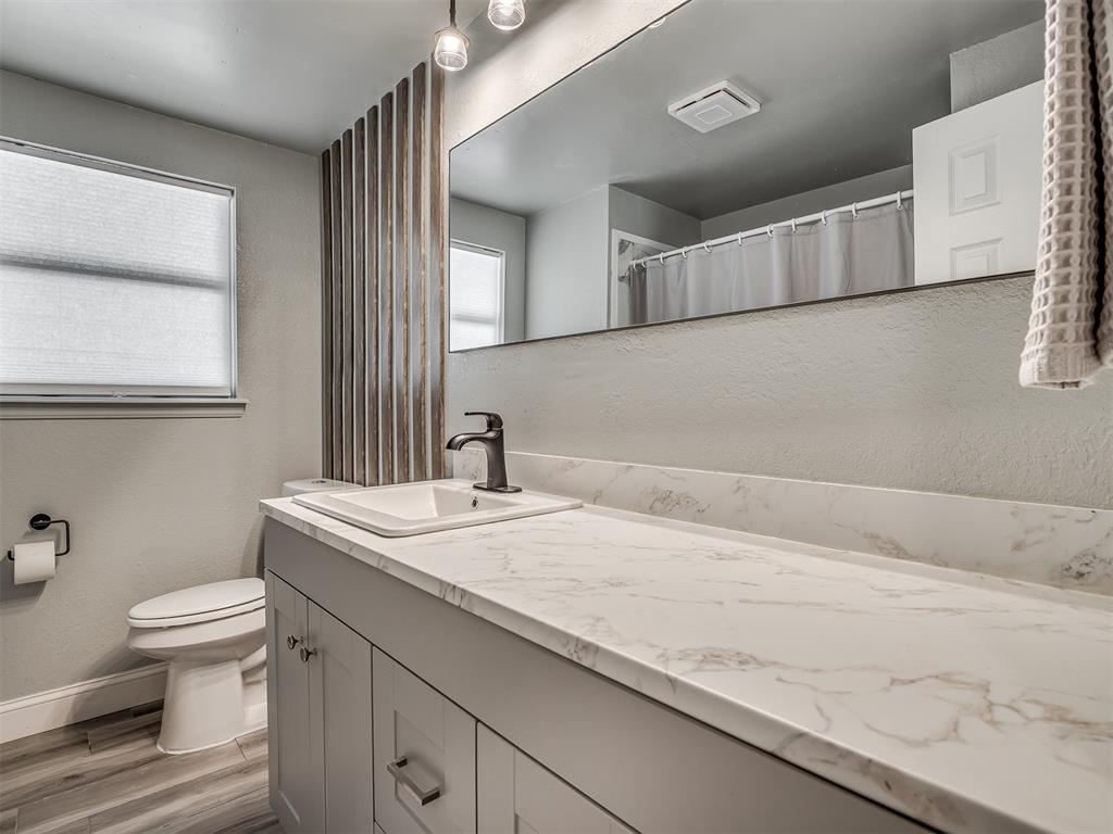 813 Branchwood Court Property Photo 33
