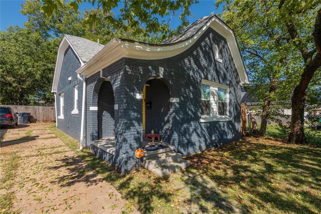 1717 N Kelham Avenue Property Photo