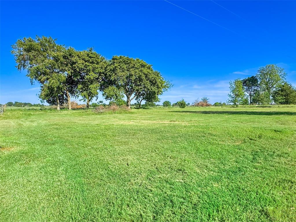 218 N 4150 Road Property Photo 4