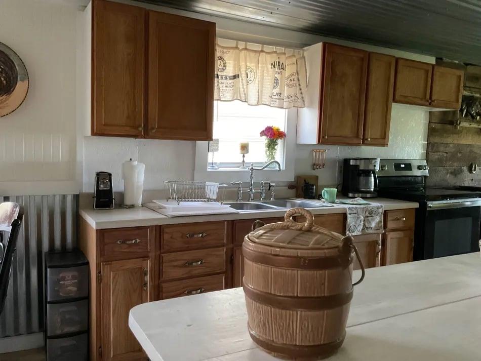 218 N 4150 Road Property Photo 12