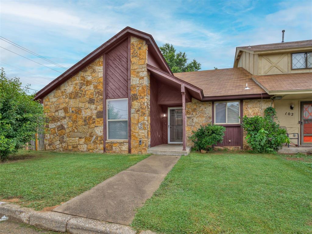 100 Village Oaks Drive Property Photo 1