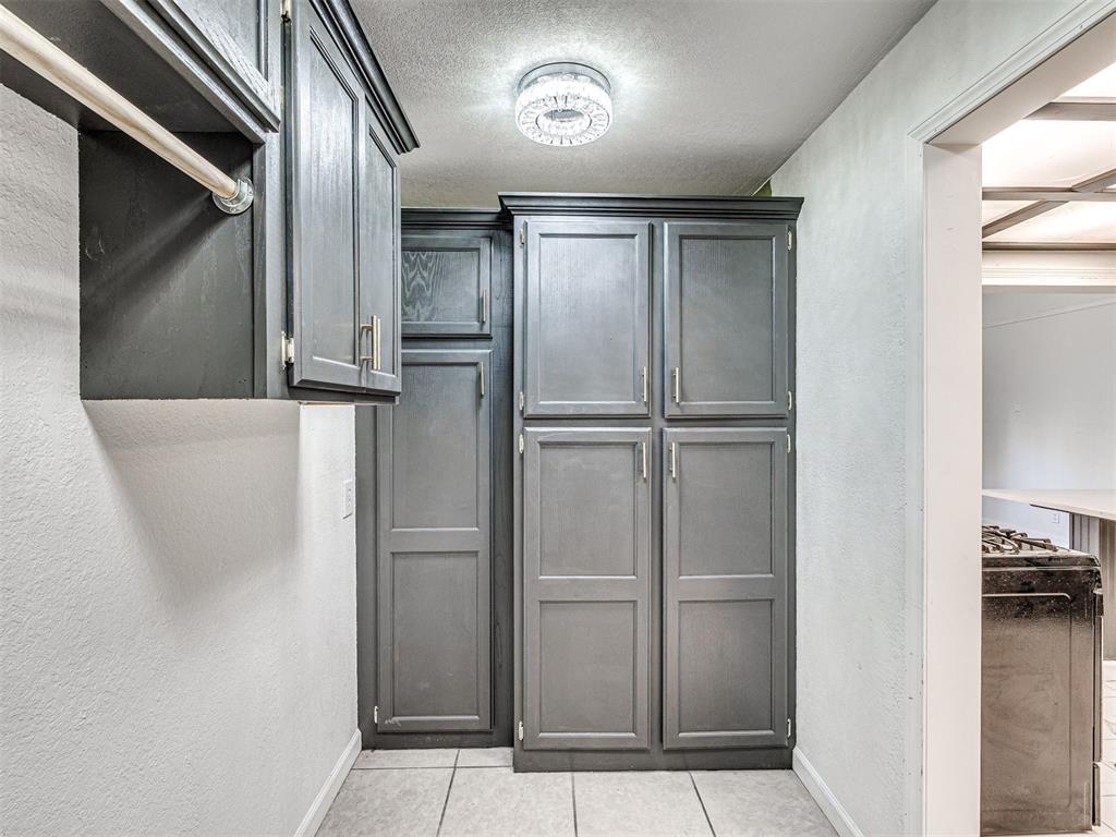 908 N Barta Avenue Property Photo 31