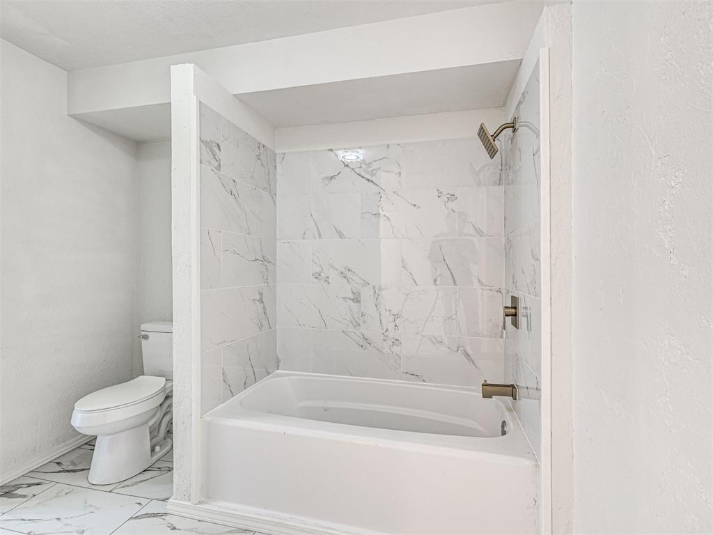 908 N Barta Avenue Property Photo 35