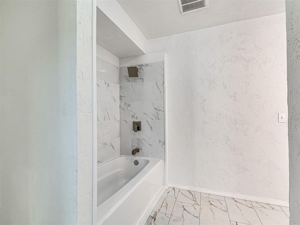 908 N Barta Avenue Property Photo 37