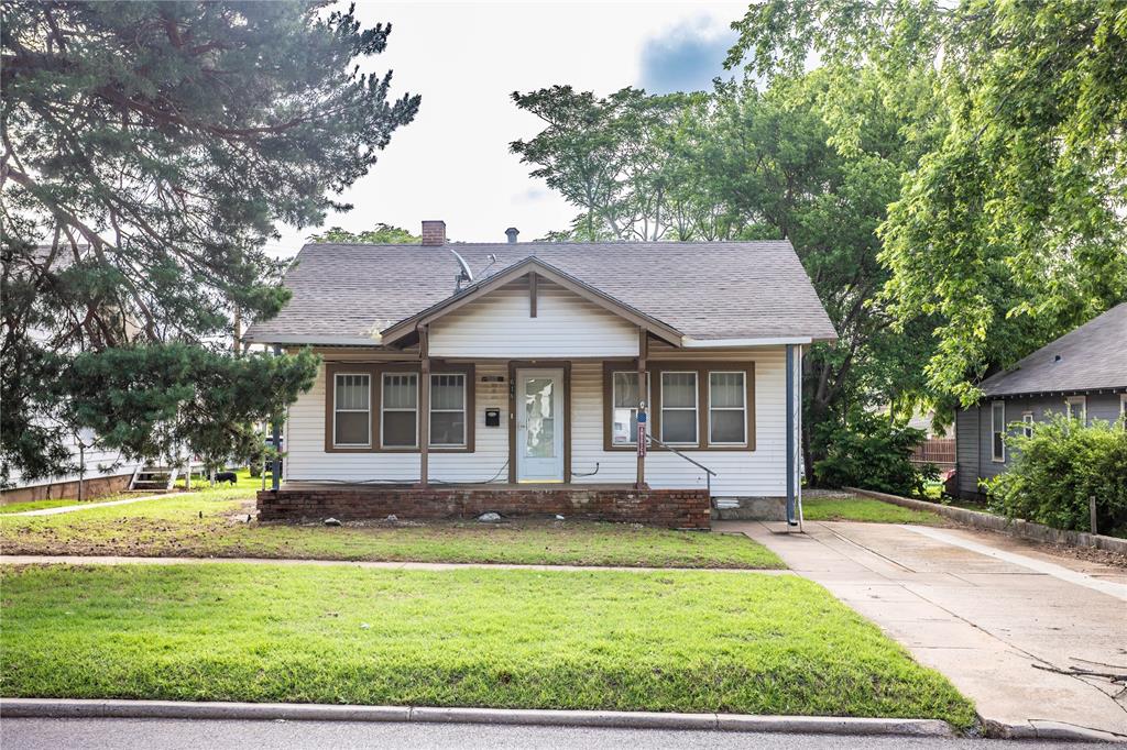 618 N Bradley