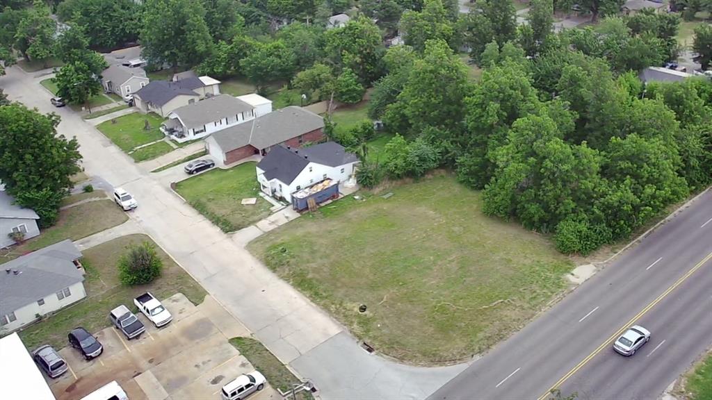 3702 N Donald Property Photo