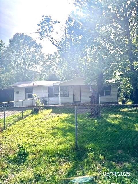 109 Burke Street Property Photo 1