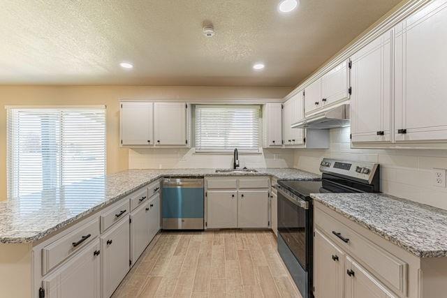 11008 Davis Street Property Photo 9