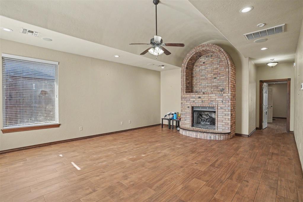 1504 Sw Brentwood Boulevard Property Photo 6