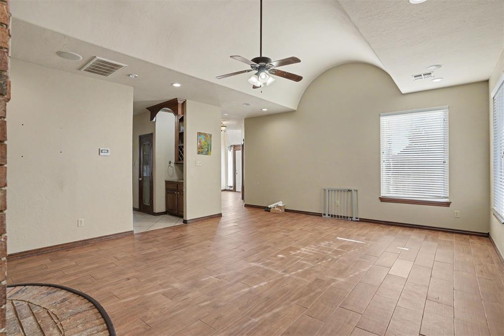 1504 Sw Brentwood Boulevard Property Photo 9