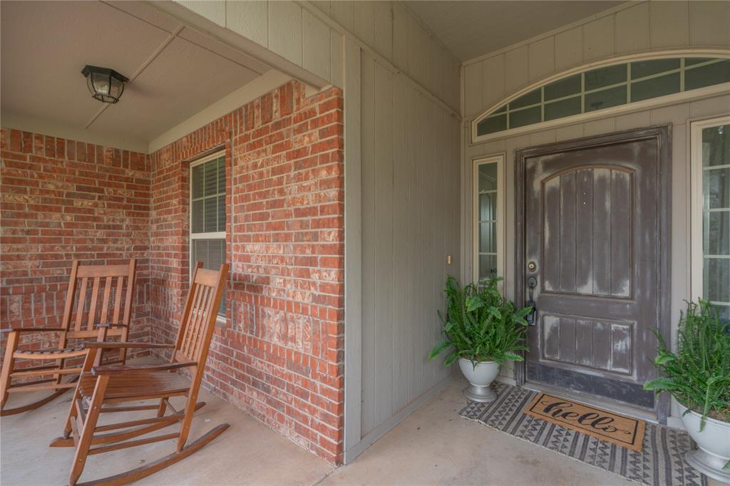 2504 Nw 180th Street Property Photo 3
