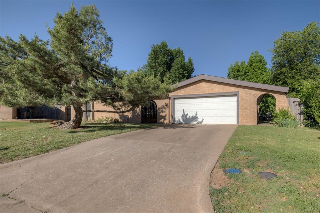 6408 Connaught Court Property Photo 1