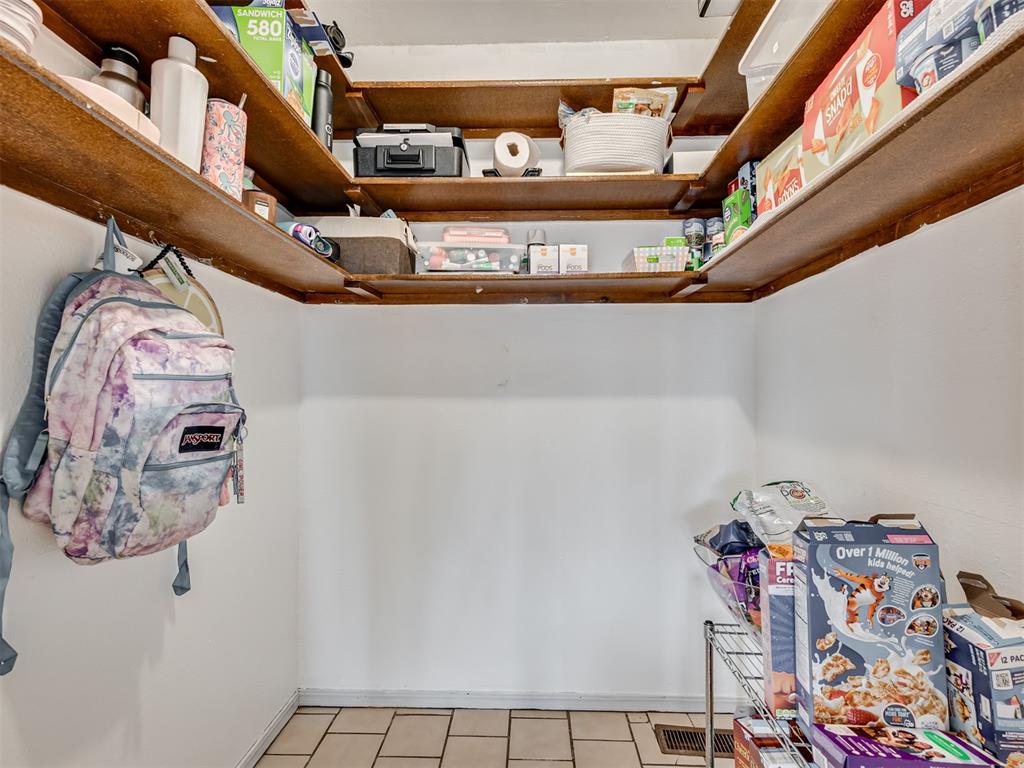 209 E Platt Drive Property Photo 15