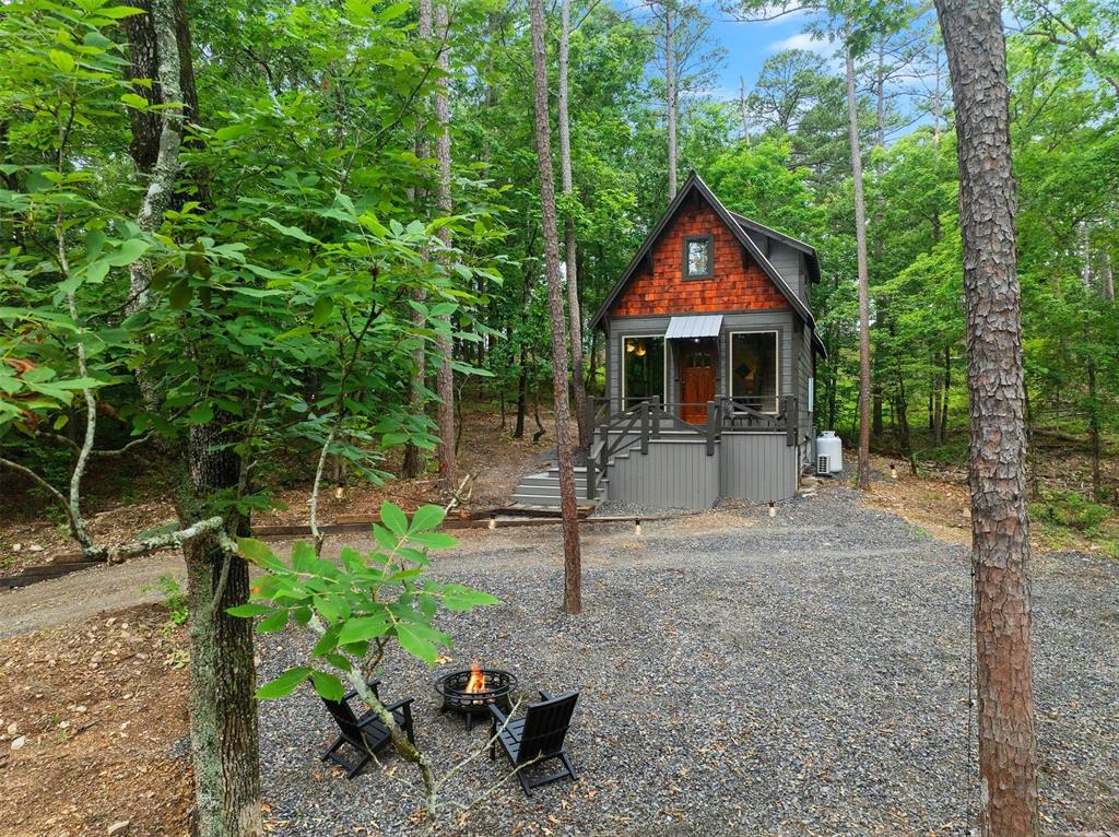 21 Sherwood Forest Lane Property Photo 1