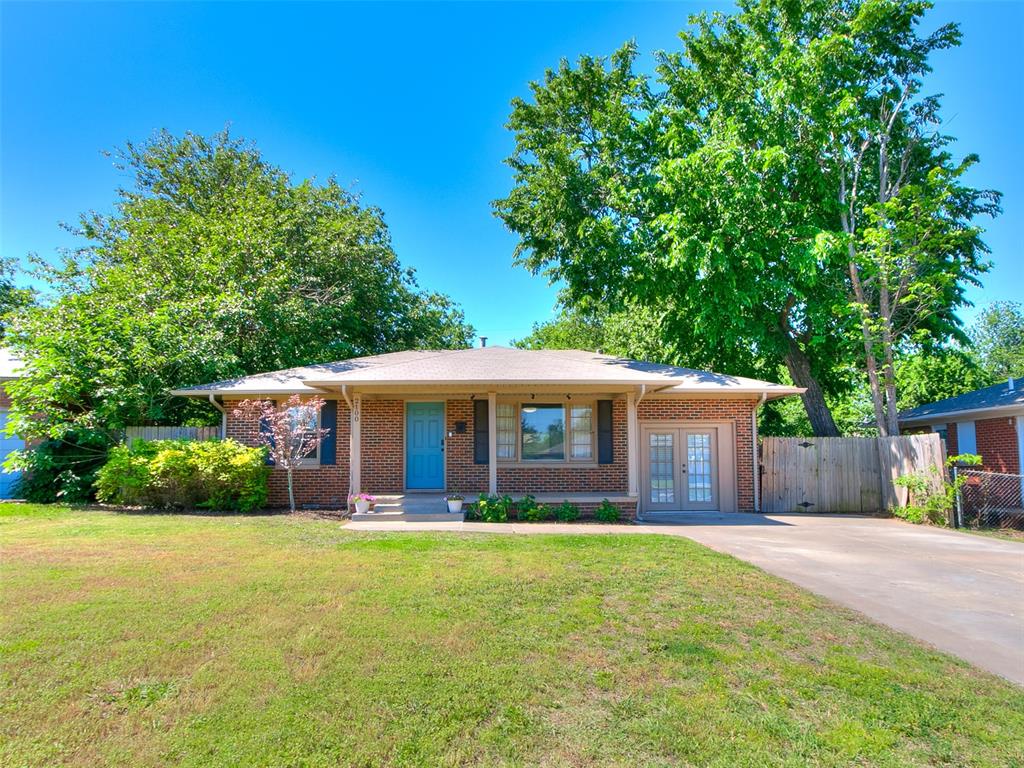 2100 Hasley Drive Property Photo 1