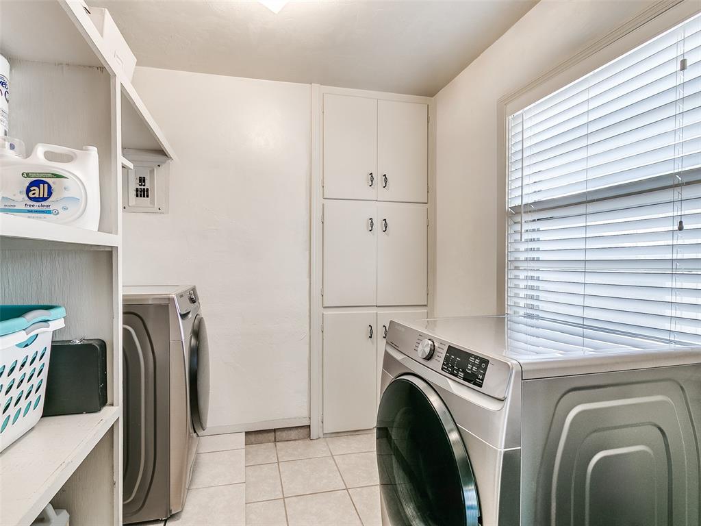 2100 Hasley Drive Property Photo 24