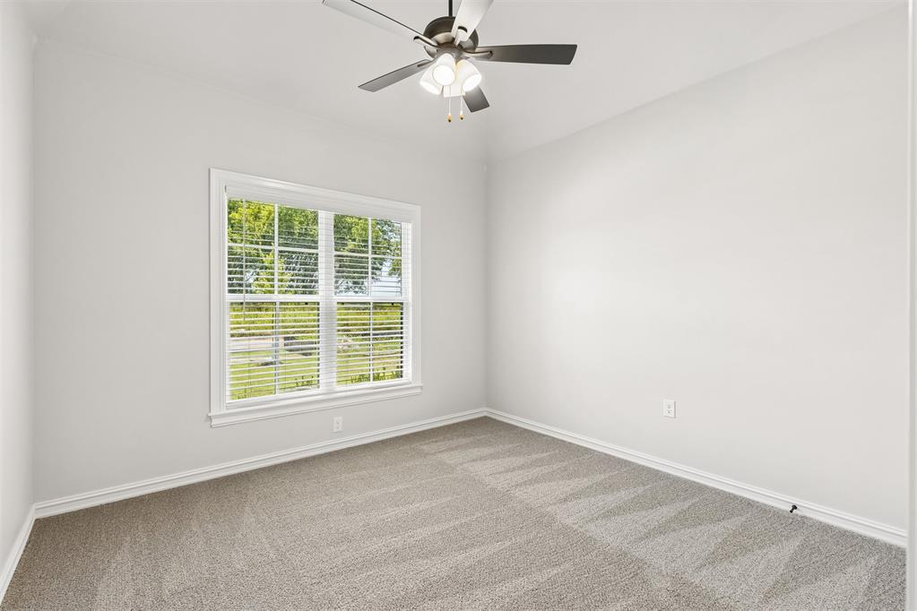 10721 Nw 154th Street Property Photo 28