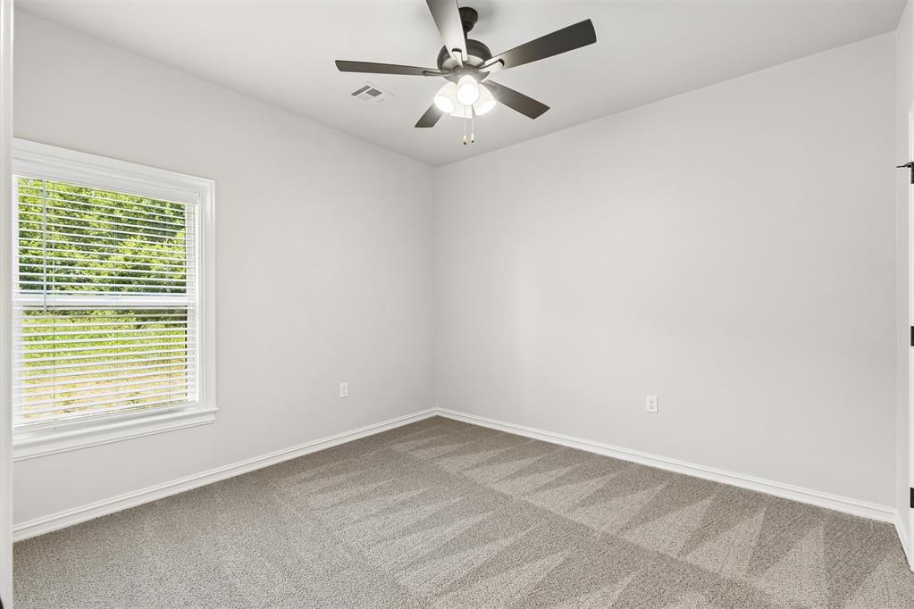 10721 Nw 154th Street Property Photo 31